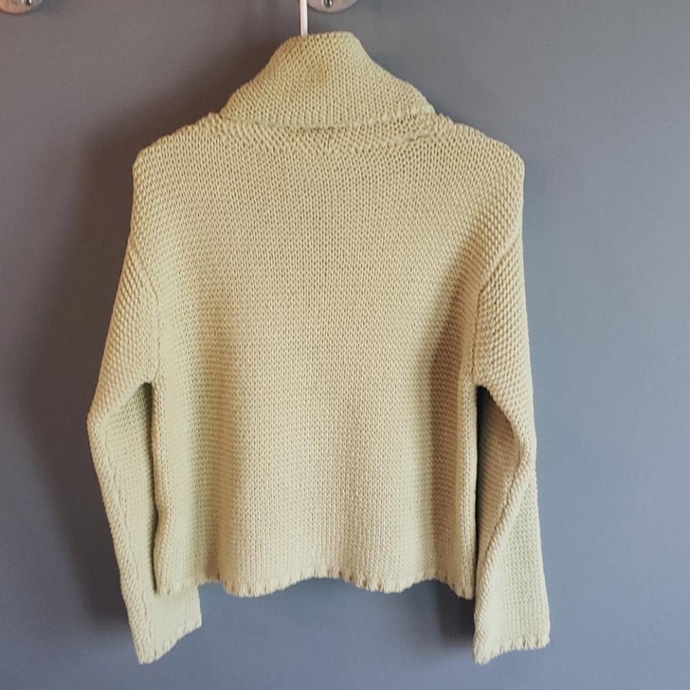 Crop Sweater - Picture 3 of 4